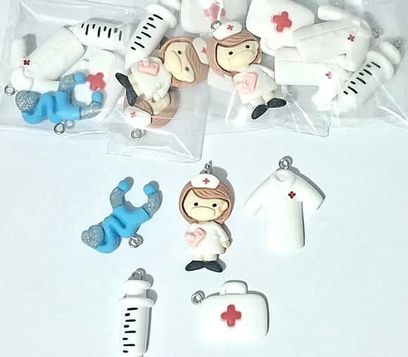 Pingente Medicina 3cm Resina Pacote com 5 Unidades