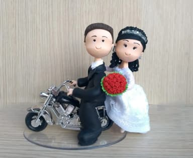 noivinhos na moto topo de bolo biscuit