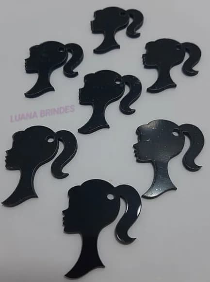 Pingente Barbie de Acrílico Preto - pct c/6 unid