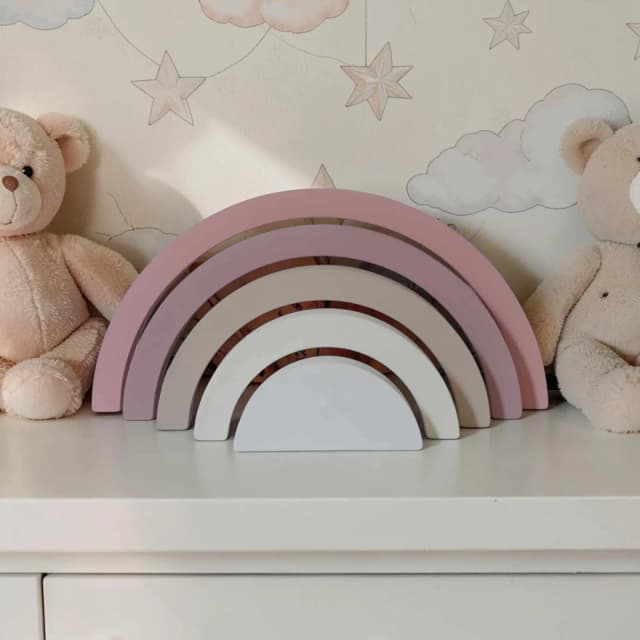 Arco iris de mdf decorativo/ Enfeite de festa, decoração pra quarto de bebe.