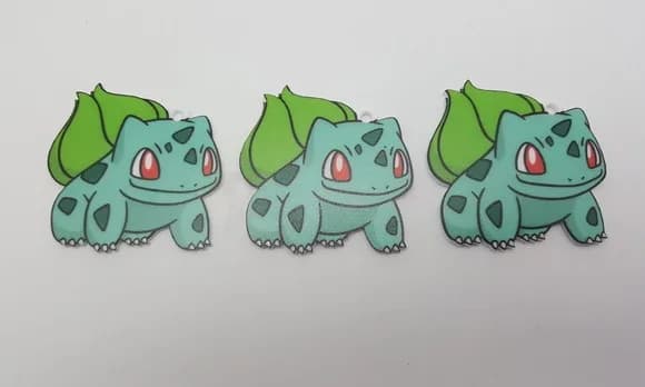 Pingente Pokémon Bulbasaur em Acrílico UV