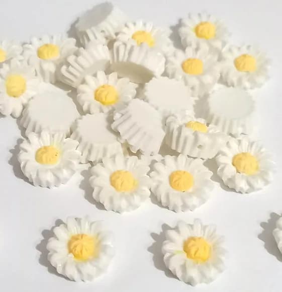 Apliques Girassol Branco com Furo Passante - 10 Peças