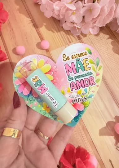Batom com Card ( Manteiga de Cacau) Dia das Mães