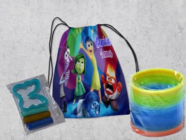 Kit Mochilinha + Mini Massinha de modelar e Mola Maluca lembrancinhas