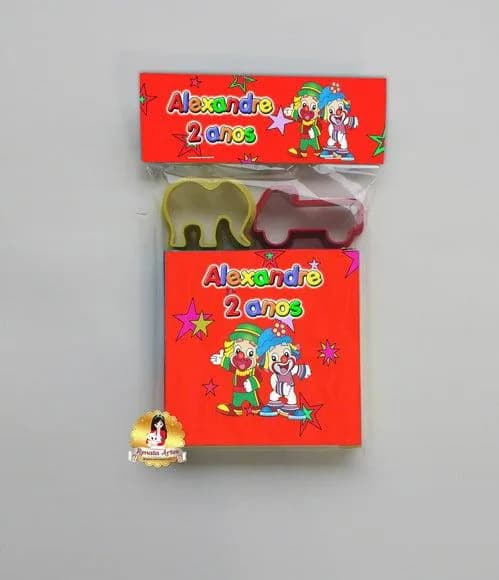 Massinha na Lapela com Forminhas Patati Patatá