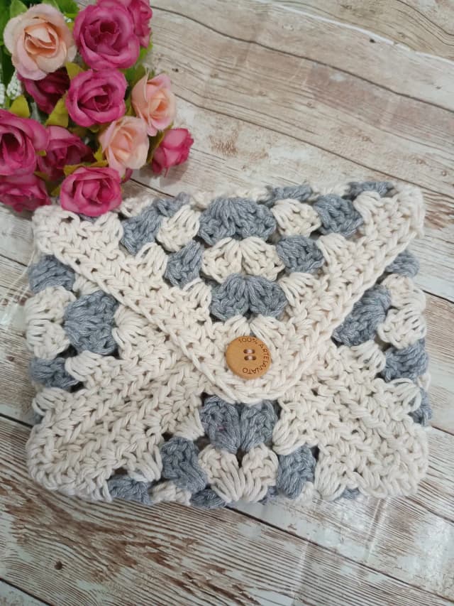 Necessaire de Crochê: carinho artesanal para organizar o que é seu 💕