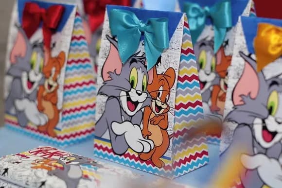 Kit Festa Encanto Tom e Jerry - 50 Peças com Laço Pronto