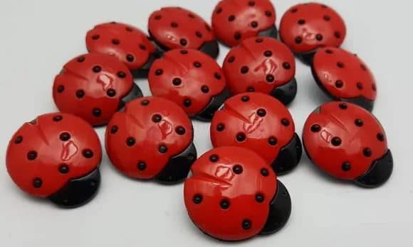 Aplique Botão Joaninha de 2,5cm - Pacotes com 12 unidades