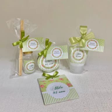 Lembrança 80 anos Kit com 20 de cada