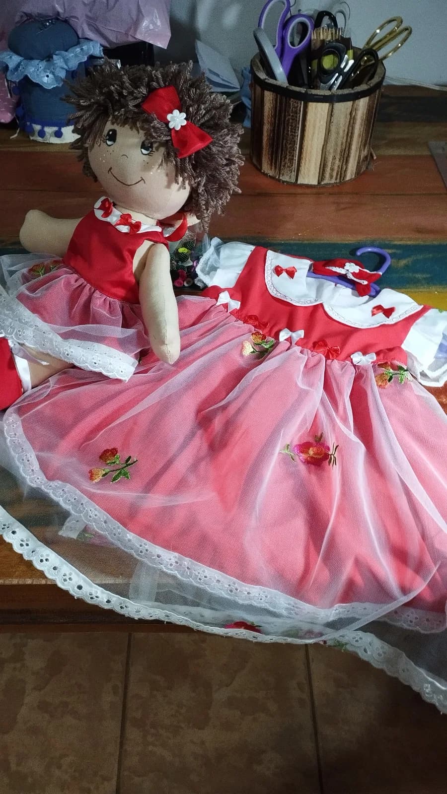 Vestido da menina e sua bonequinha