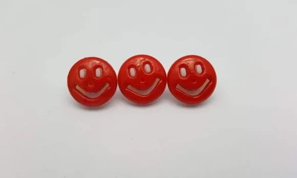 Aplique Botôes Carinha Vermelha de 1,3cm - Com 20 Unidades