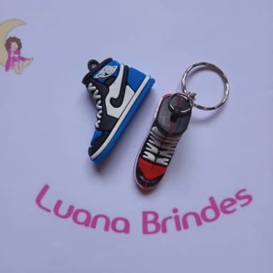 Chaveiro Tenis de Borracha 3cm Pct 2 Unidades Variadas