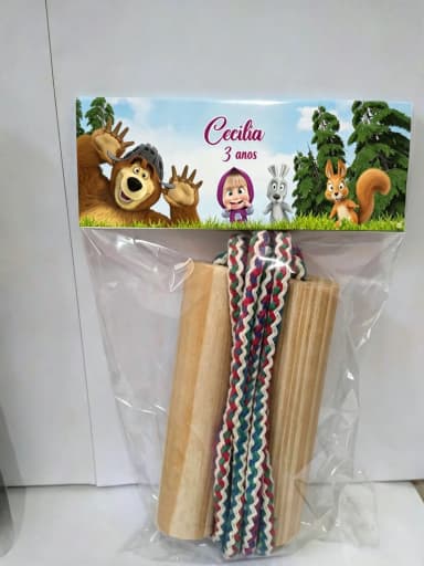 Corda de Pular Perosnalizada  lembrancinhas infantiL  da Marsha e o Urso