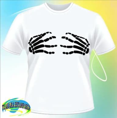 Camiseta Mãos no Peito 01