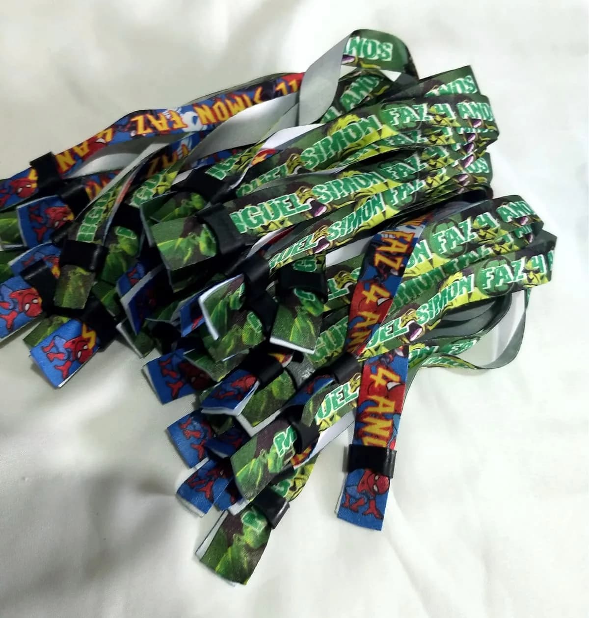 Pulseiras Personalizadas de Tecido Festas e Eventos !