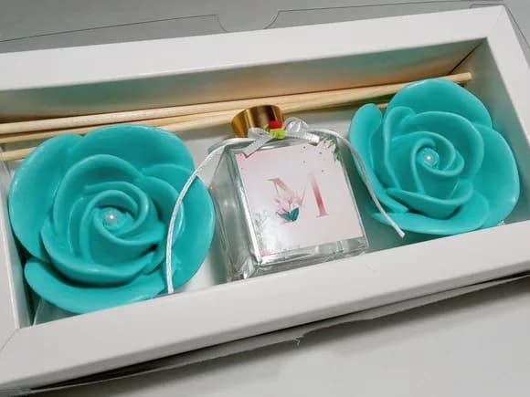 Presente de Aniversário, Aromatizador com Sabonetes Rosas
