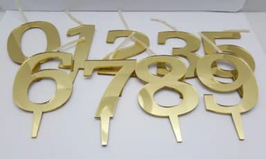 Vela em Acrílico Espelhado Dourado de 6,5cm