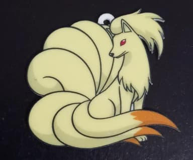 Pingente Pokémon Ninetales Acrilico Uv- 3 Unidades