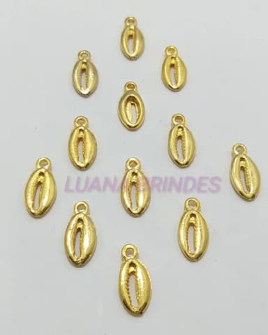 Pingente Buzios de Metal em Dourado -pct c/12 unid