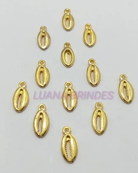 Pingente Buzios de Metal em Dourado -pct c/12 unid