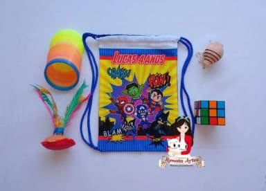 Mochila Brinquedos Retrô Tema Vingadores Baby