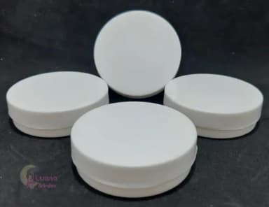 Latinha Branca de Plástico 5,5cm Pacote com 10 Unidades