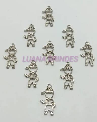 Pingente Menininho de Metal Prateado - pct com 10 unidades