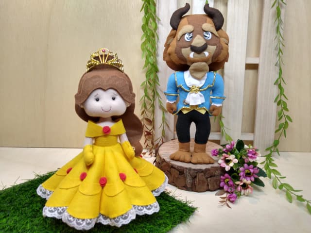 Boneco Fera do tema A Bela e a Fera Decoração festa Infantil.