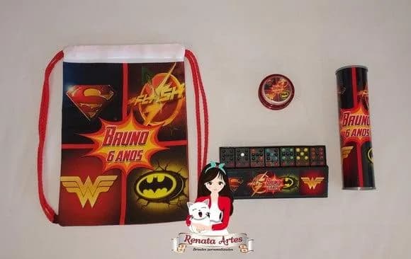 Kit Jogos na Mochila Liga da Justiça