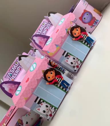 Kit 30 Lembrancinhas a Casa Mágica da Gabi