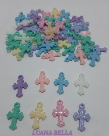 Pingente de Cruz em acrílico colorido - pct c/ 100 unidades