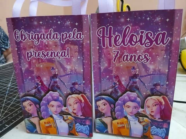 Sacolinhas personalizadas para Lembrancinhas Guerreiras do K pop