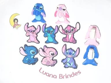 Aplique P/tenis Stitch e Angel 3cm Pacote com 8 Unidades