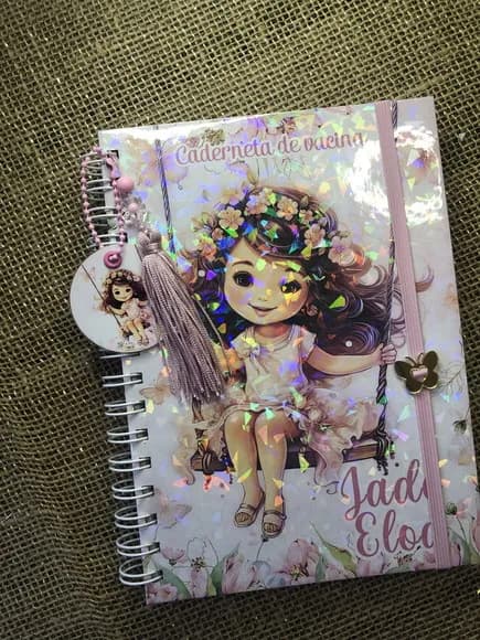 Caderneta de Saúde / Vacinação Personalizada Menina Balanço