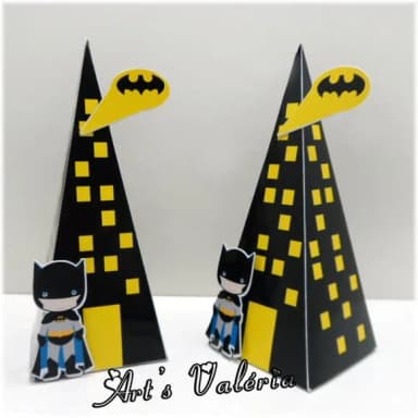 Caixa Piramide Prédio do Batman