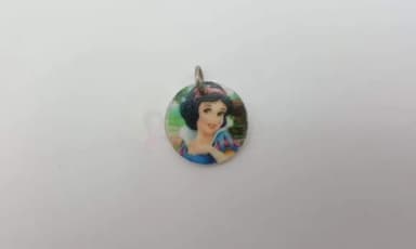 Pingente da Branca de Neve com Argola