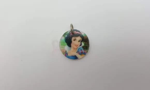Pingente da Branca de Neve com Argola