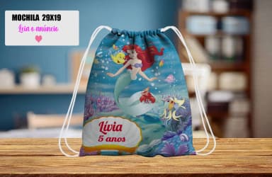 Mochilinha personalizada para lembrancinhas da Sereia Ariel