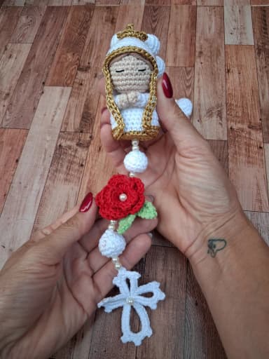 Terço Amigurumi Santinha