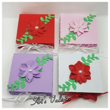 Caixa com 4 Mini Sabonetes Flor