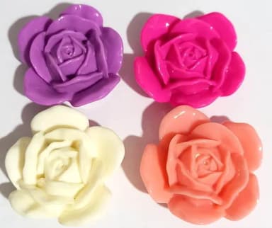 Flor Colorida de 4cm Grande C/furo Passante - 4 Unidades