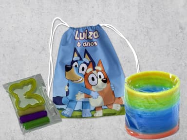Kit Mochilinha + Mini Massinha de modelar e mola Maluca para lembrancinhas