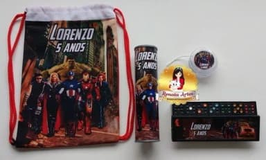 os Vingadores - Kit Jogos na Mochila Personalizado