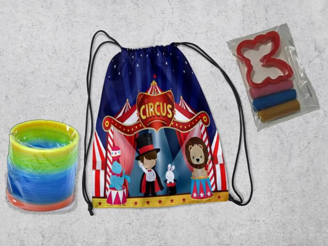 Kit Mochilinha + Mini Massinha de modelar e mola Maluca Circo Mágico