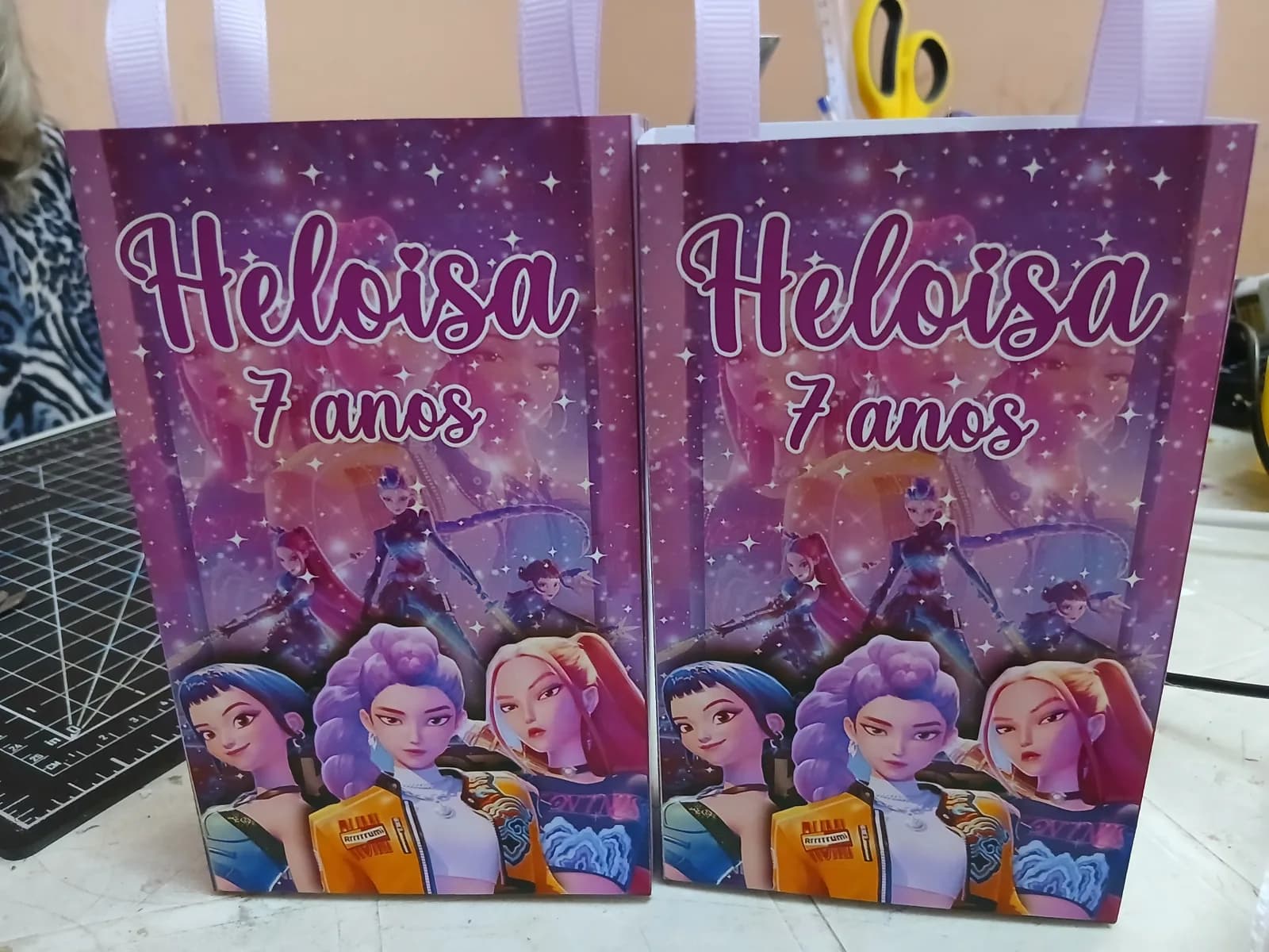 Sacolinhas personalizadas para Lembrancinhas Guerreiras do K pop