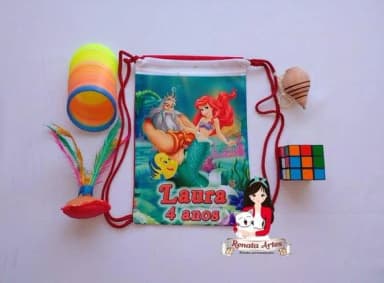 Mochila Brinquedos Retrô Tema Ariel e Tritão