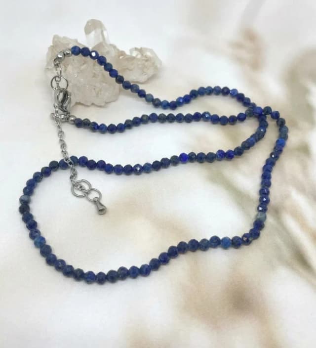 Colar Choker Lápis-Lazúli Facetado 3mm e Aço Inox