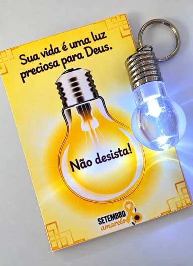 Chaveiro Lâmpada Setembro Amarelo – Lembrancinha Personalizada de Conscientização
