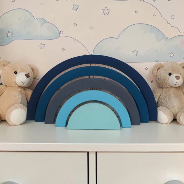 Arco iris de mdf decorativo/ Enfeite de festa, decoração pra quarto de bebe.