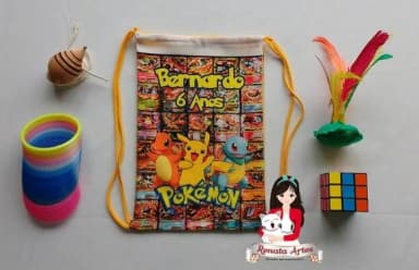 Mochila Brinquedos Retrô Tema Pokemon Colorido
